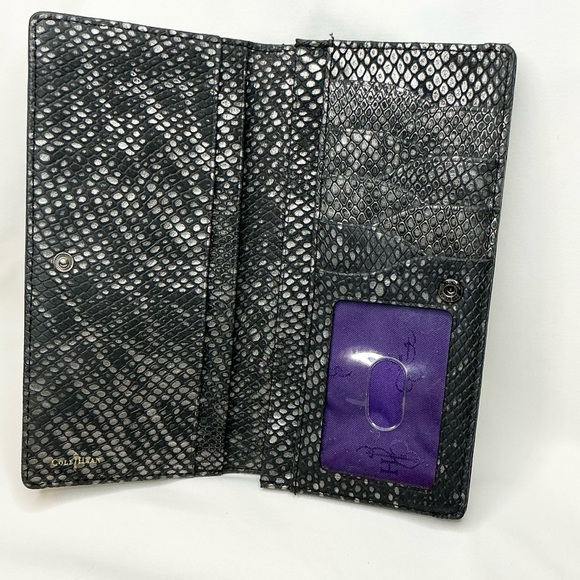 Cole Haan Patent Leather Snake-Embossed Clutch Wallet – Excellent Condition - Picture 3 of 5